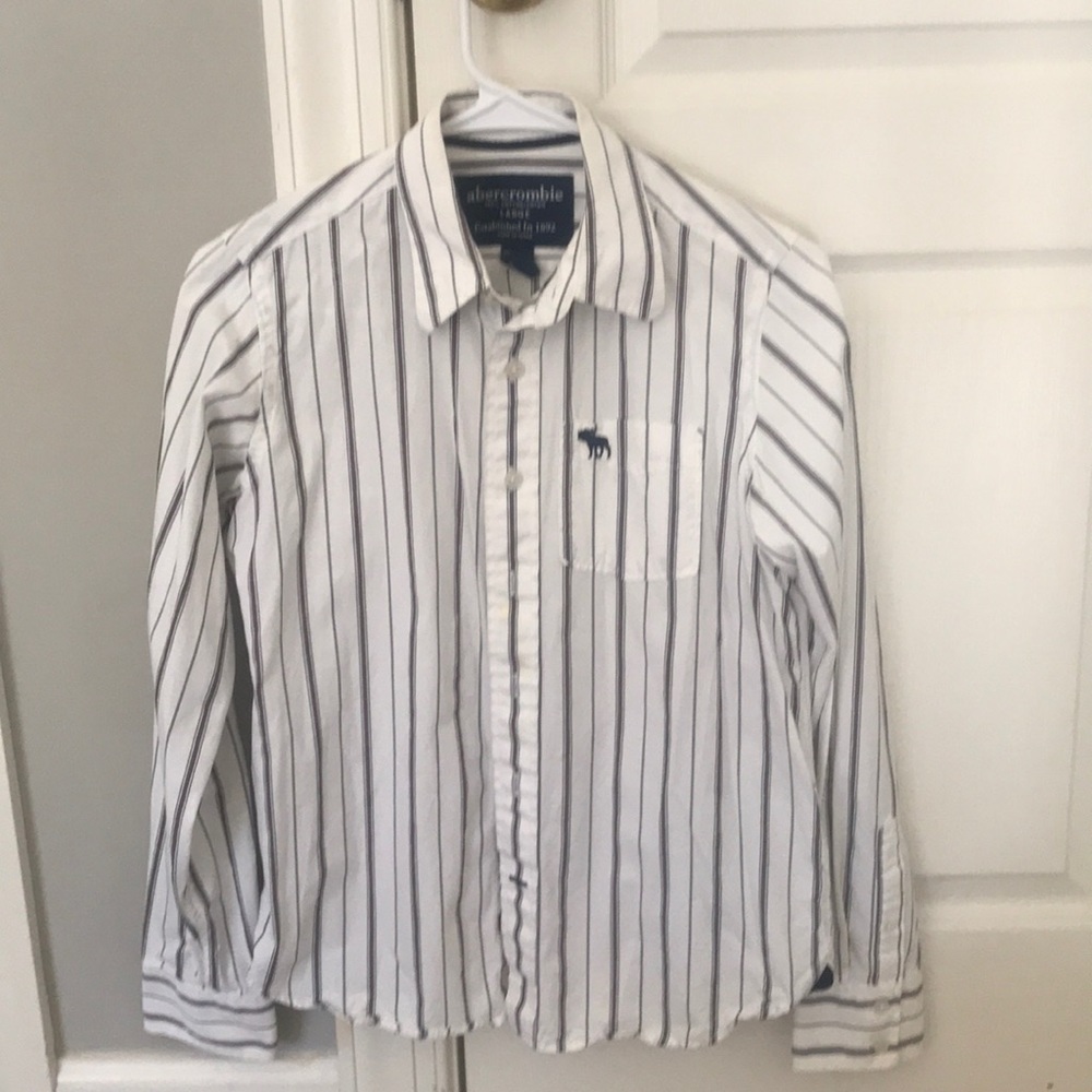 Boys Abercrombie shirt - L